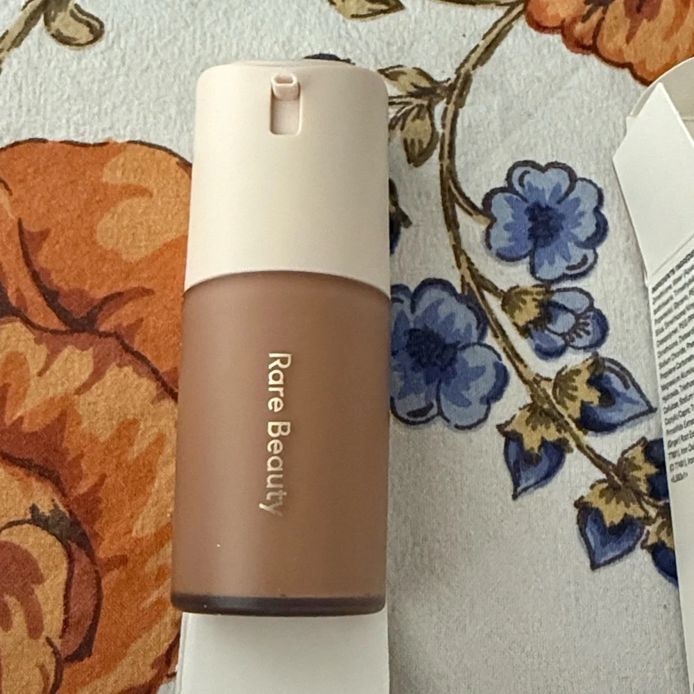 NIB Rare Beauty True to Myself Natural Matte Longwear Foundation 22